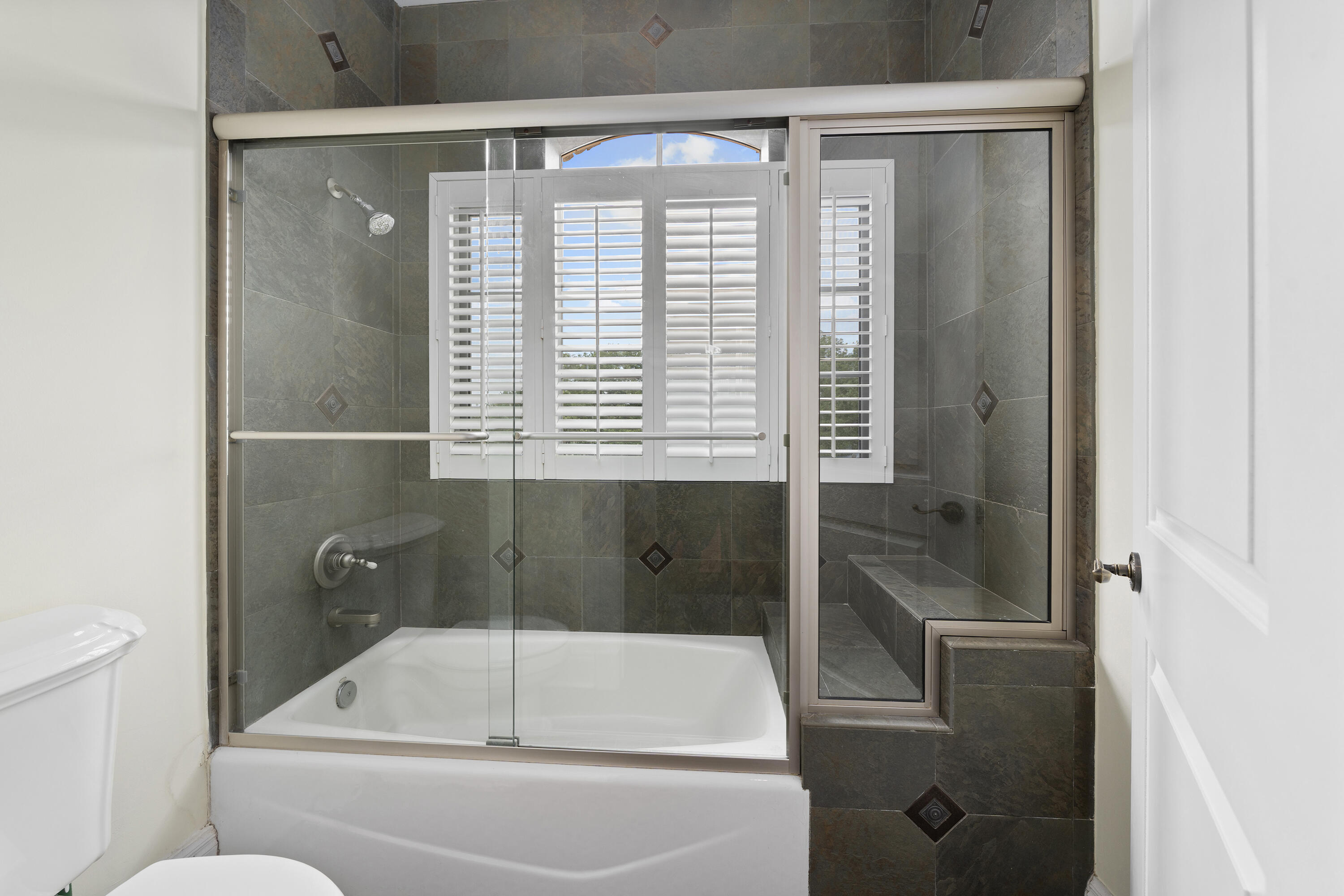 HICKS ESTATES - Residential
