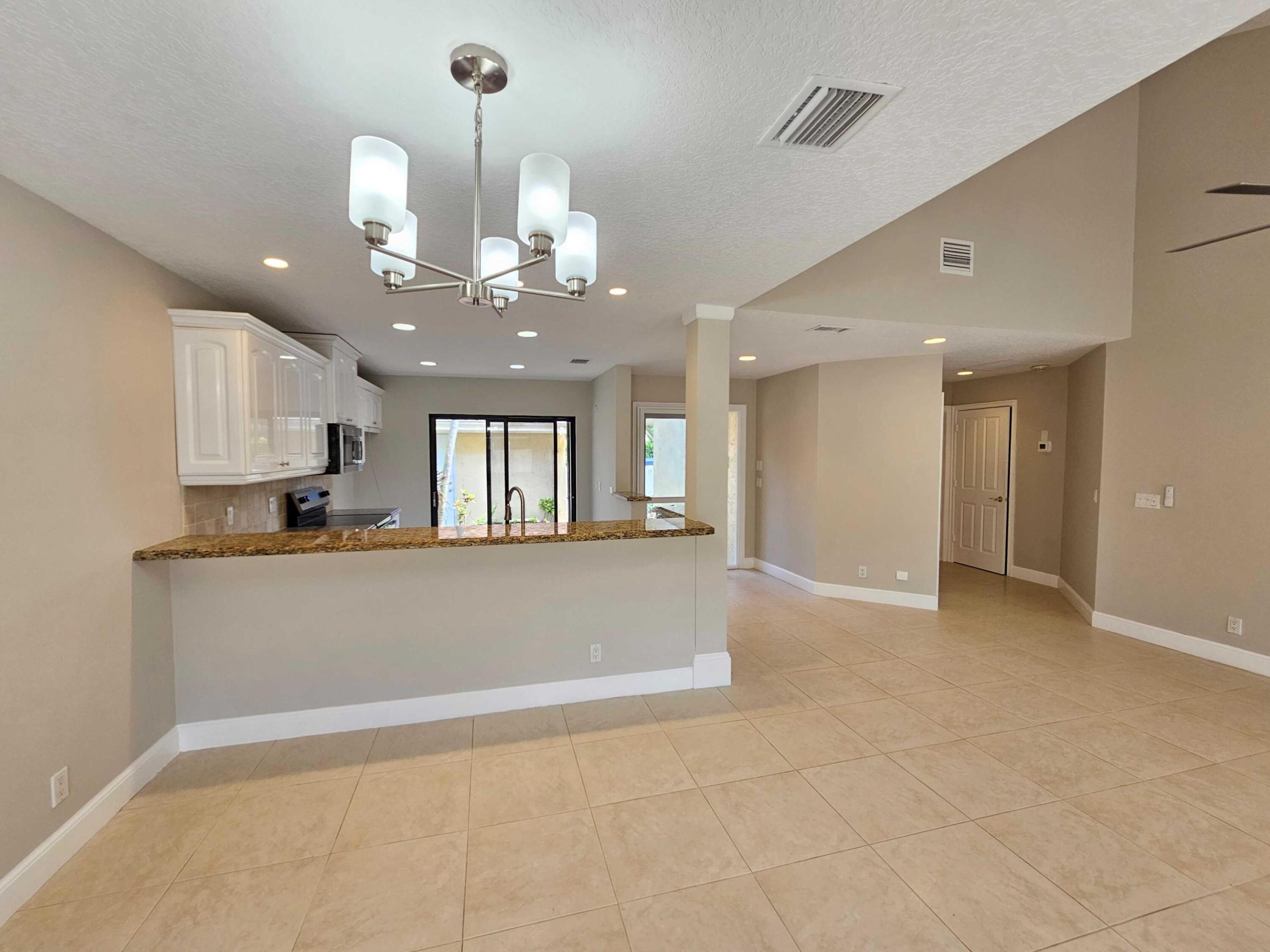 CAPE POINTE OF JONATHANS LANDING - Residential