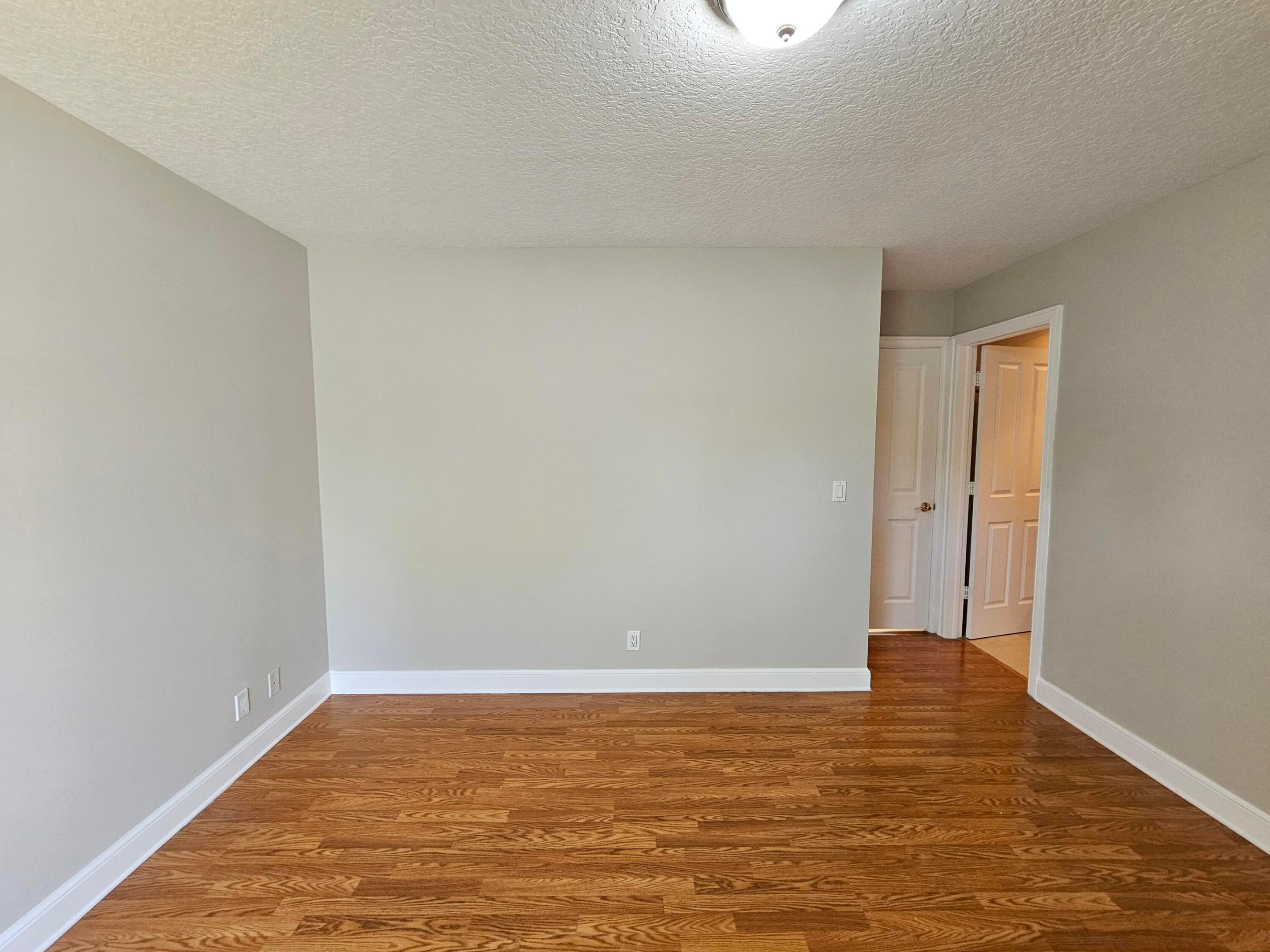 CAPE POINTE OF JONATHANS LANDING - Residential