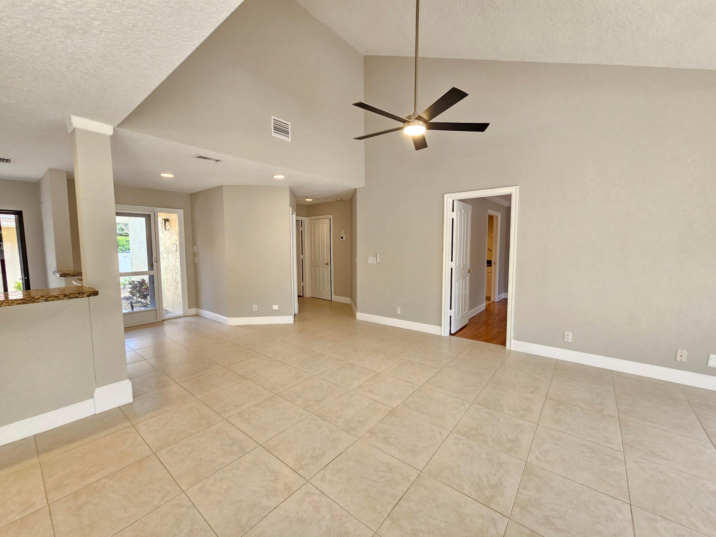 CAPE POINTE OF JONATHANS LANDING - Residential