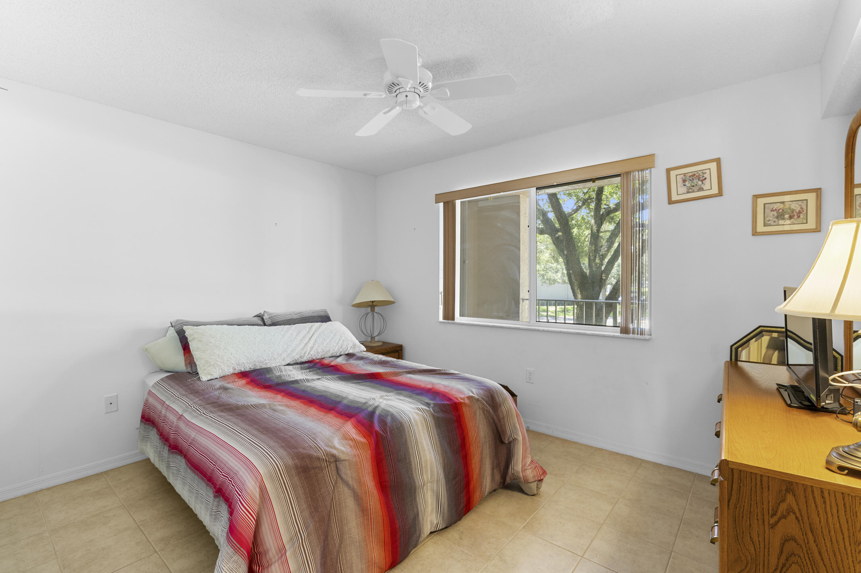 TANGERINE CONDOMINIUM SEVEN - Residential
