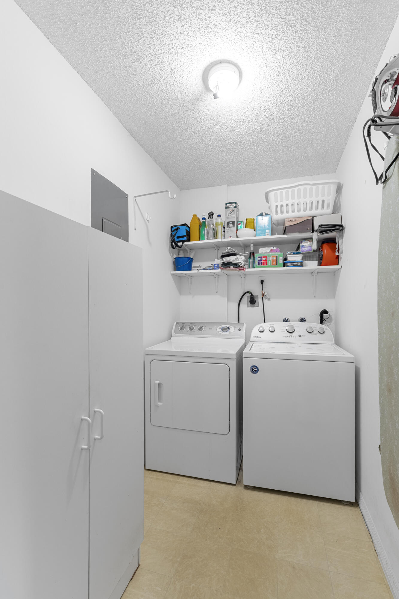 TANGERINE CONDOMINIUM SEVEN - Residential