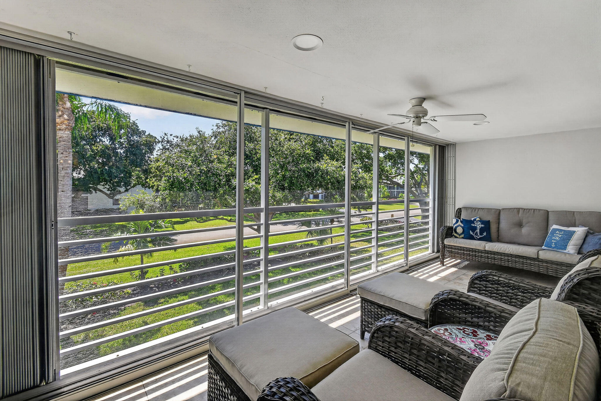 TEQUESTA GARDEN CONDO 4 - Residential