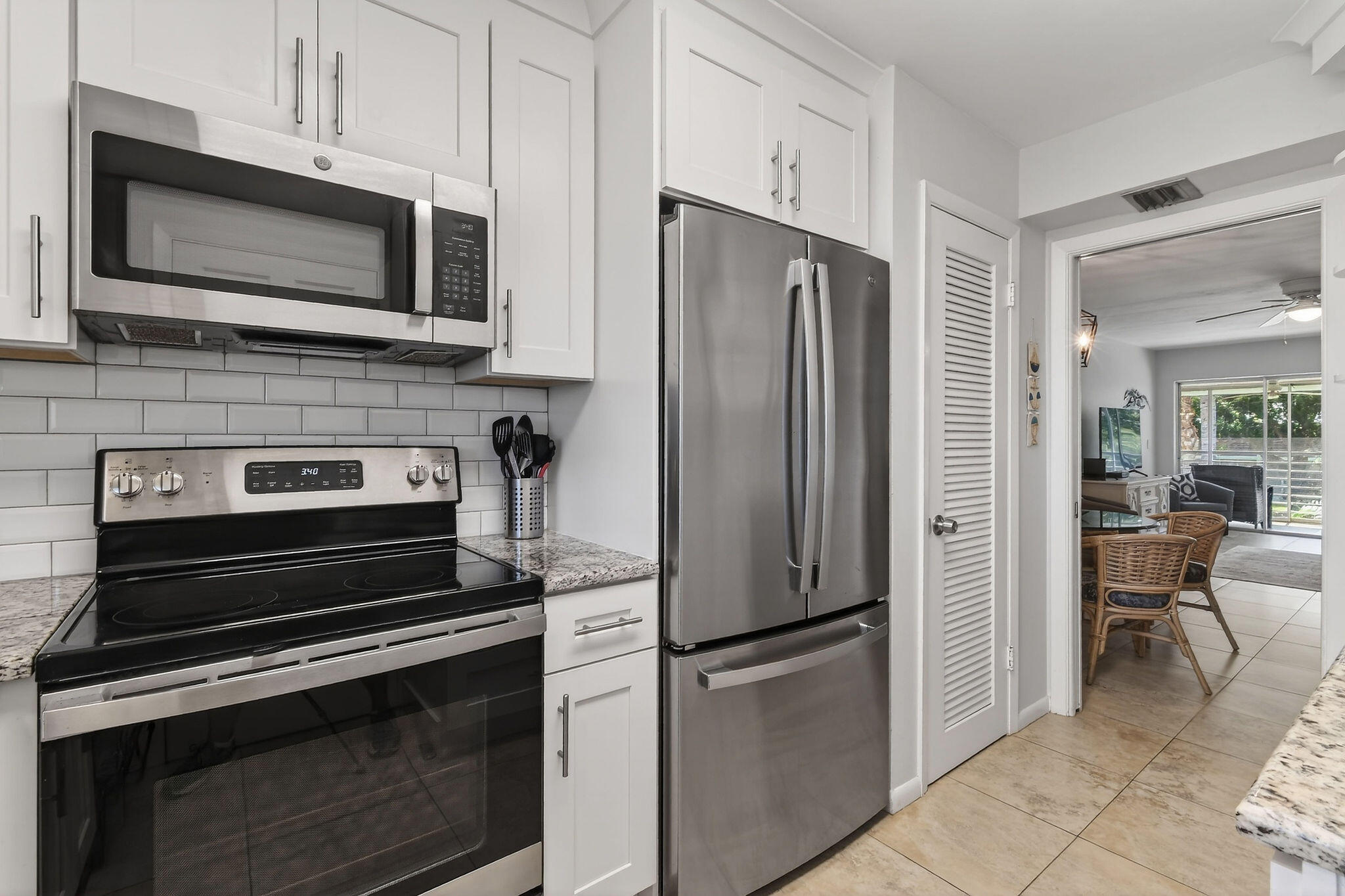 TEQUESTA GARDEN CONDO 4 - Residential
