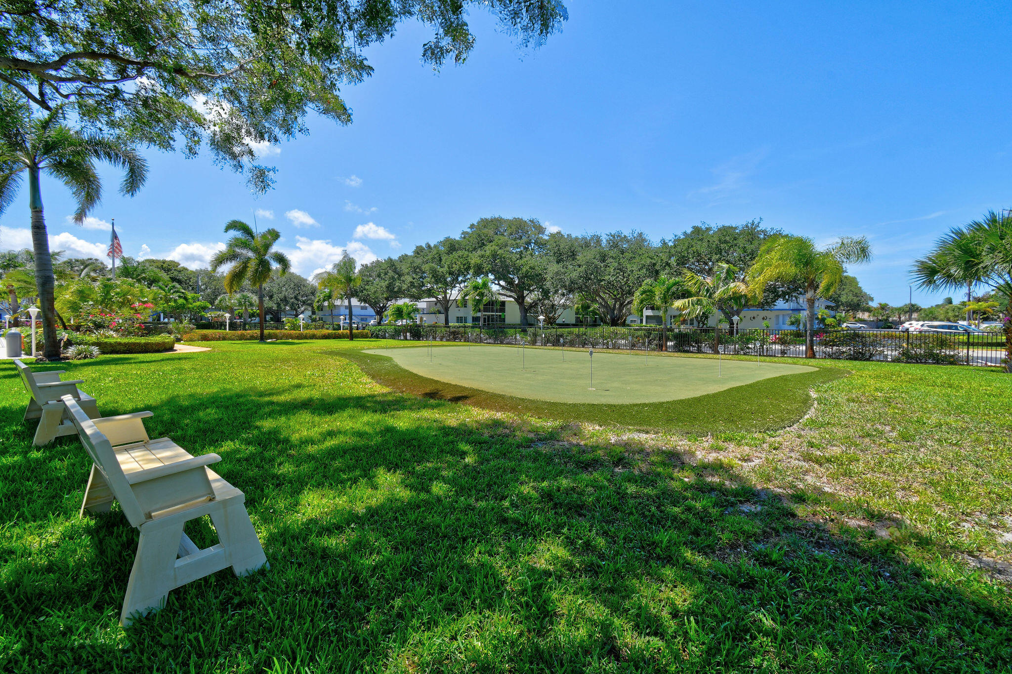 TEQUESTA GARDEN CONDO 4 - Residential