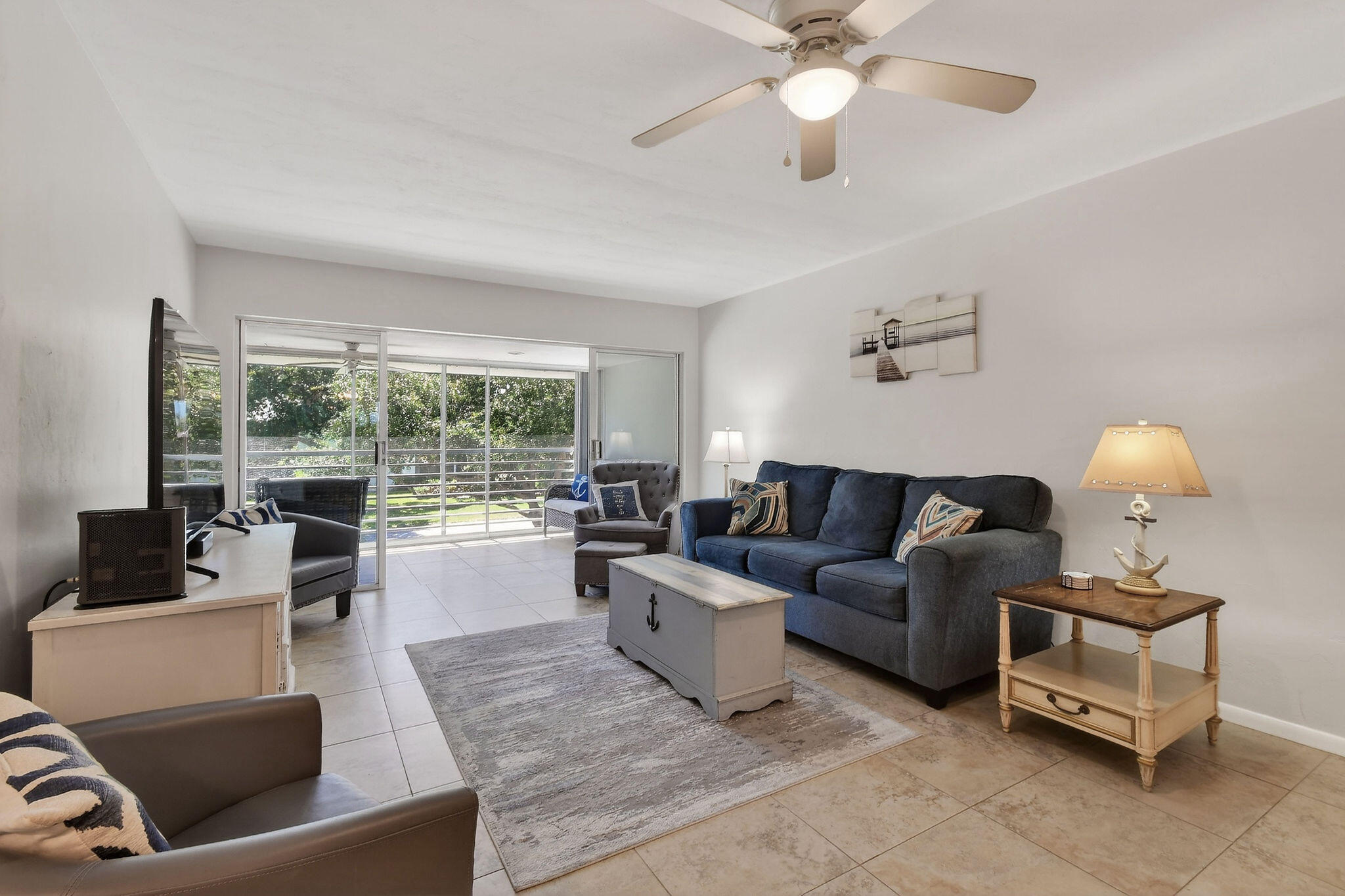 TEQUESTA GARDEN CONDO 4 - Residential