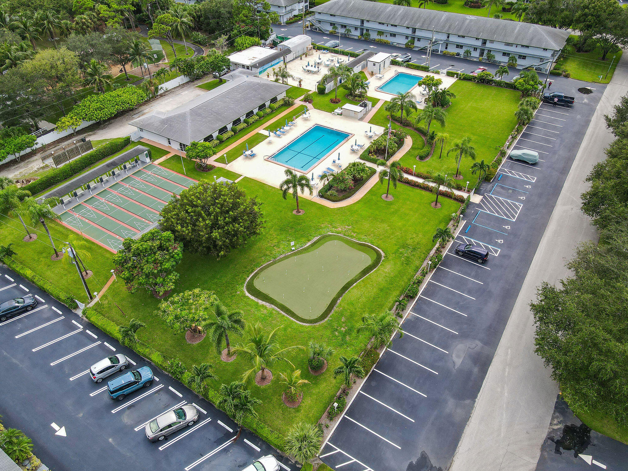 TEQUESTA GARDEN CONDO 4 - Residential