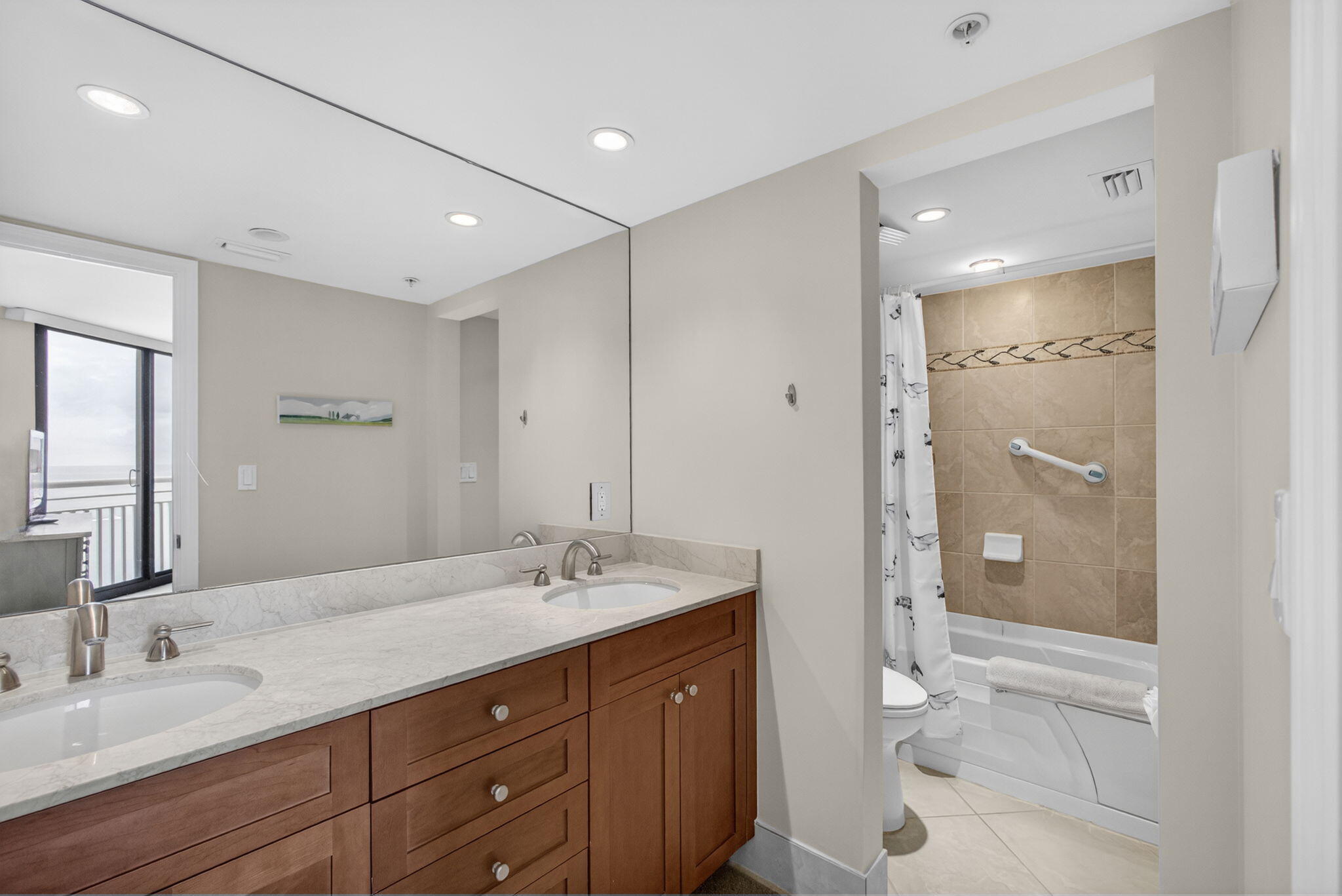 TIARA CONDO - Residential Lease