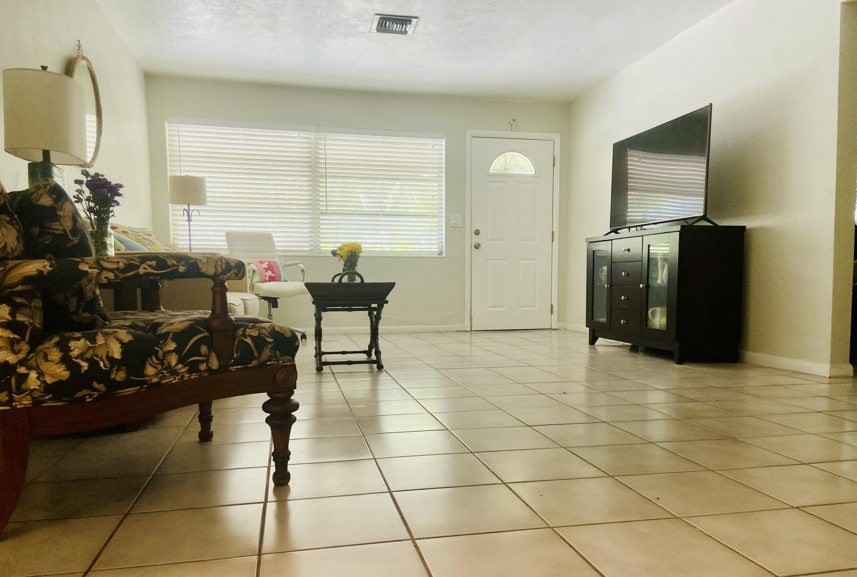 COLLEGE PARK - Residential