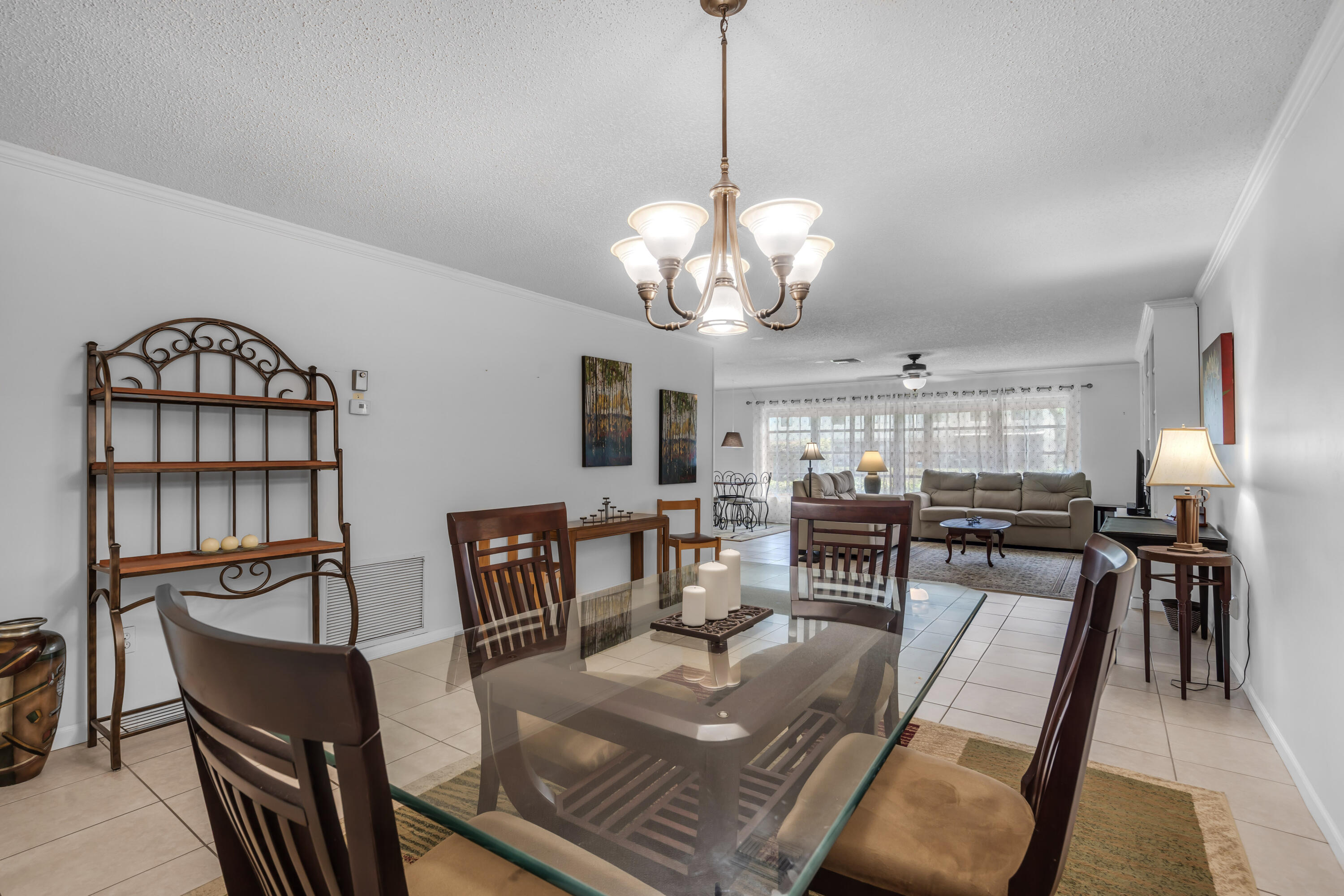 CRESTHAVEN CONDO TOWNHOMES SEC 1 - Residential