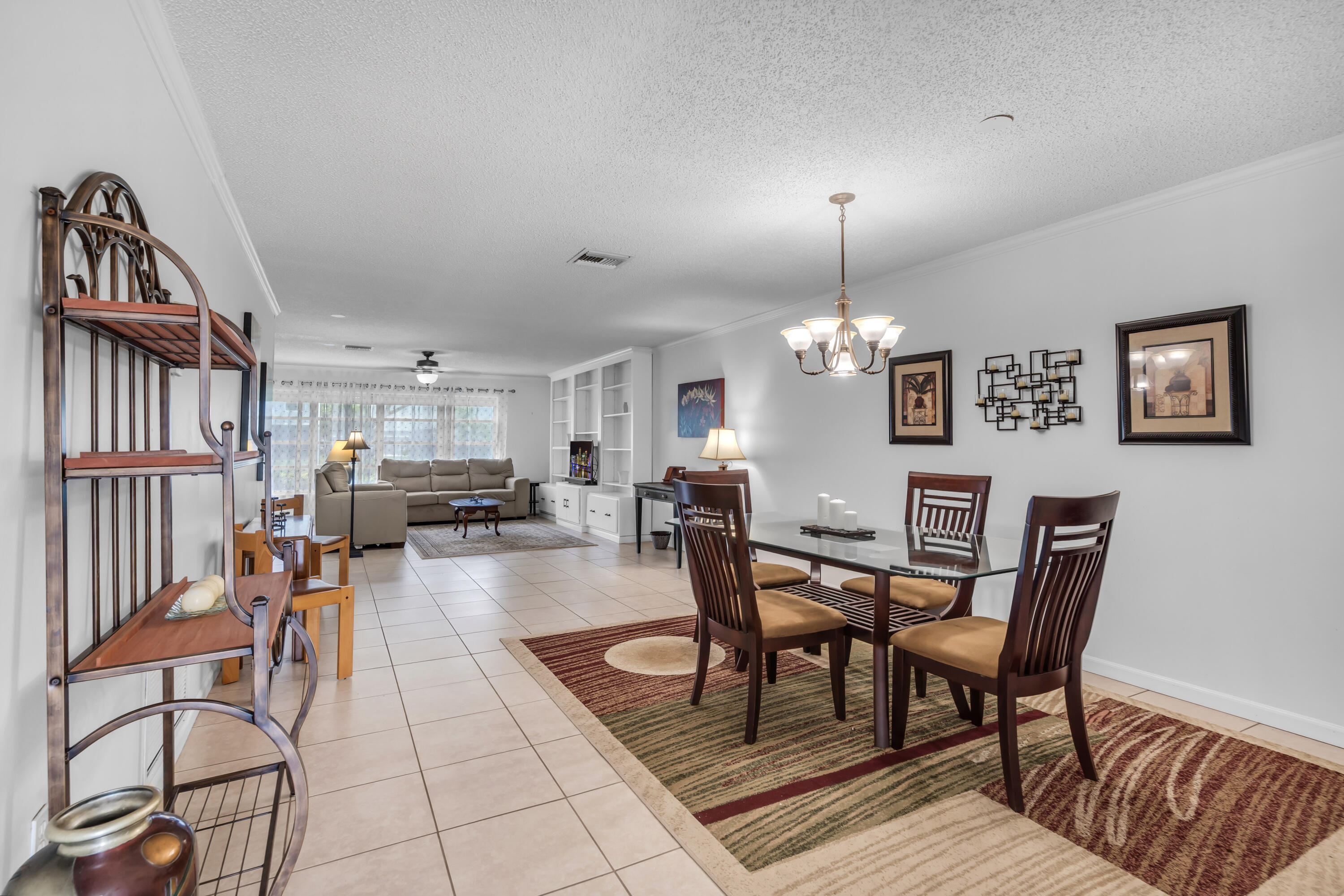 CRESTHAVEN CONDO TOWNHOMES SEC 1 - Residential