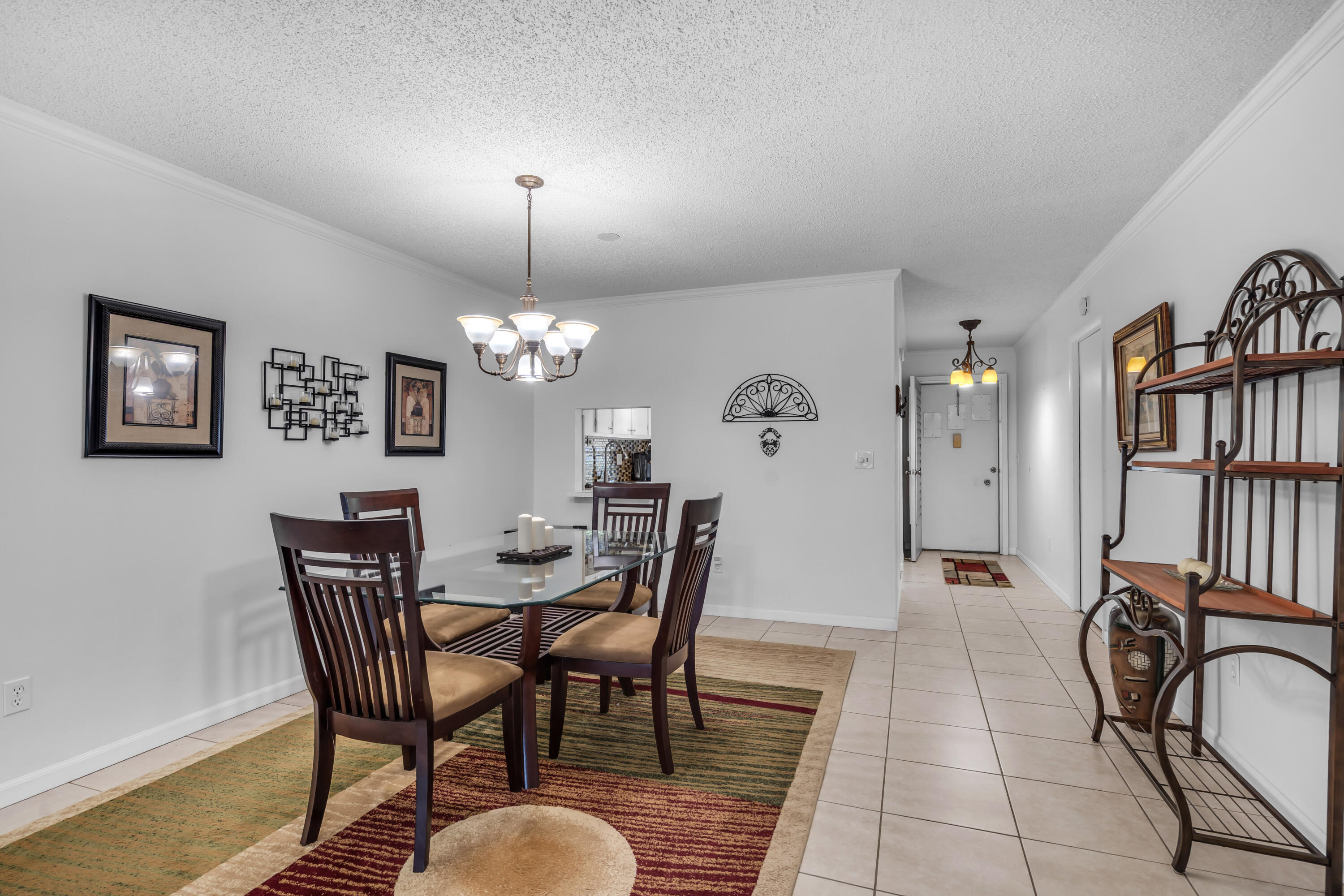 CRESTHAVEN CONDO TOWNHOMES SEC 1 - Residential