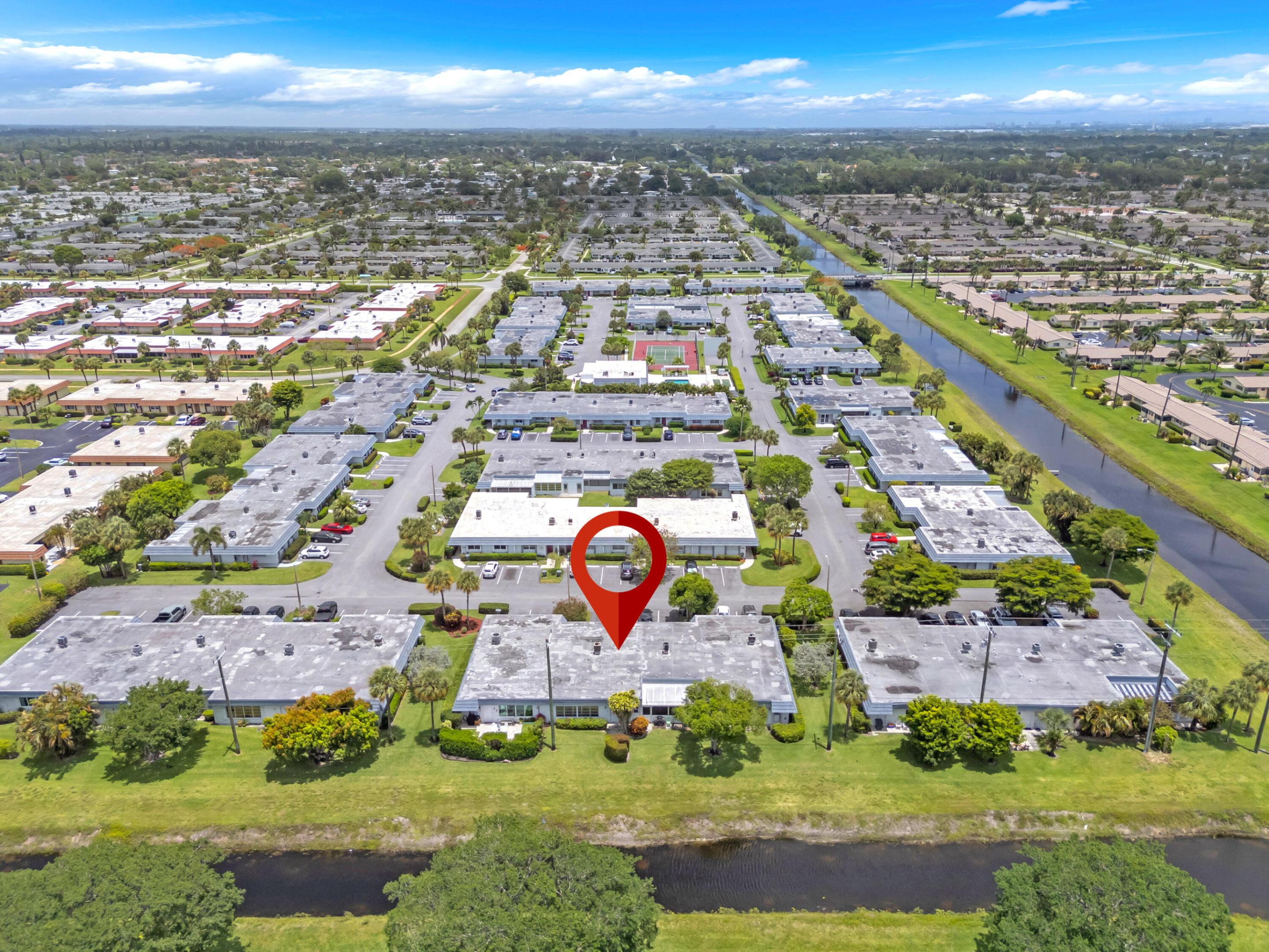 CRESTHAVEN CONDO TOWNHOMES SEC 1 - Residential
