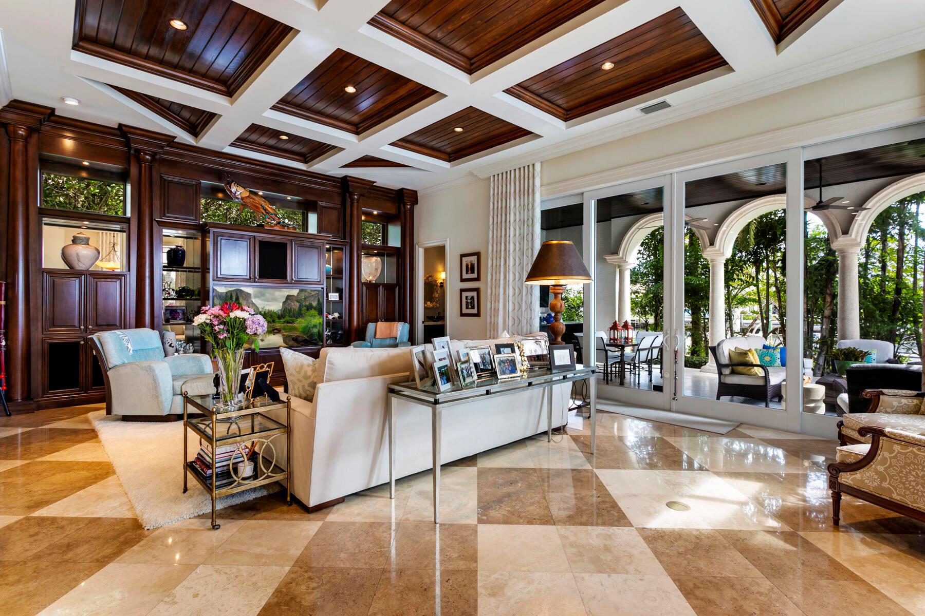 HARBOUR ISLES - Residential