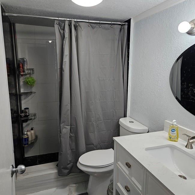 Center Court Condo - Residential