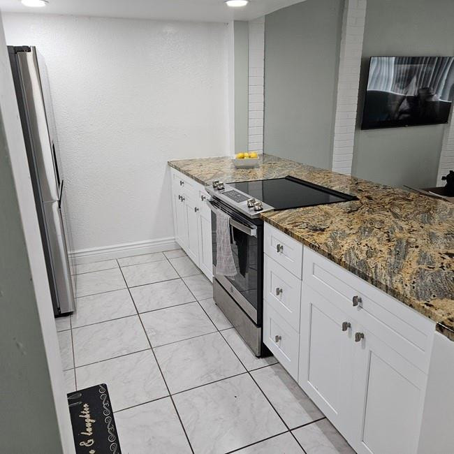 Center Court Condo - Residential