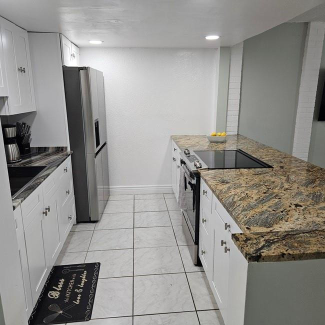 Center Court Condo - Residential