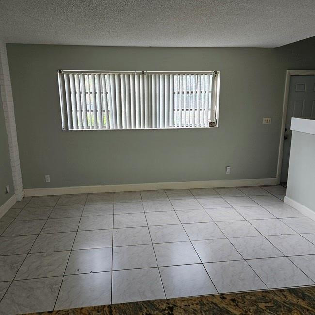 Center Court Condo - Residential