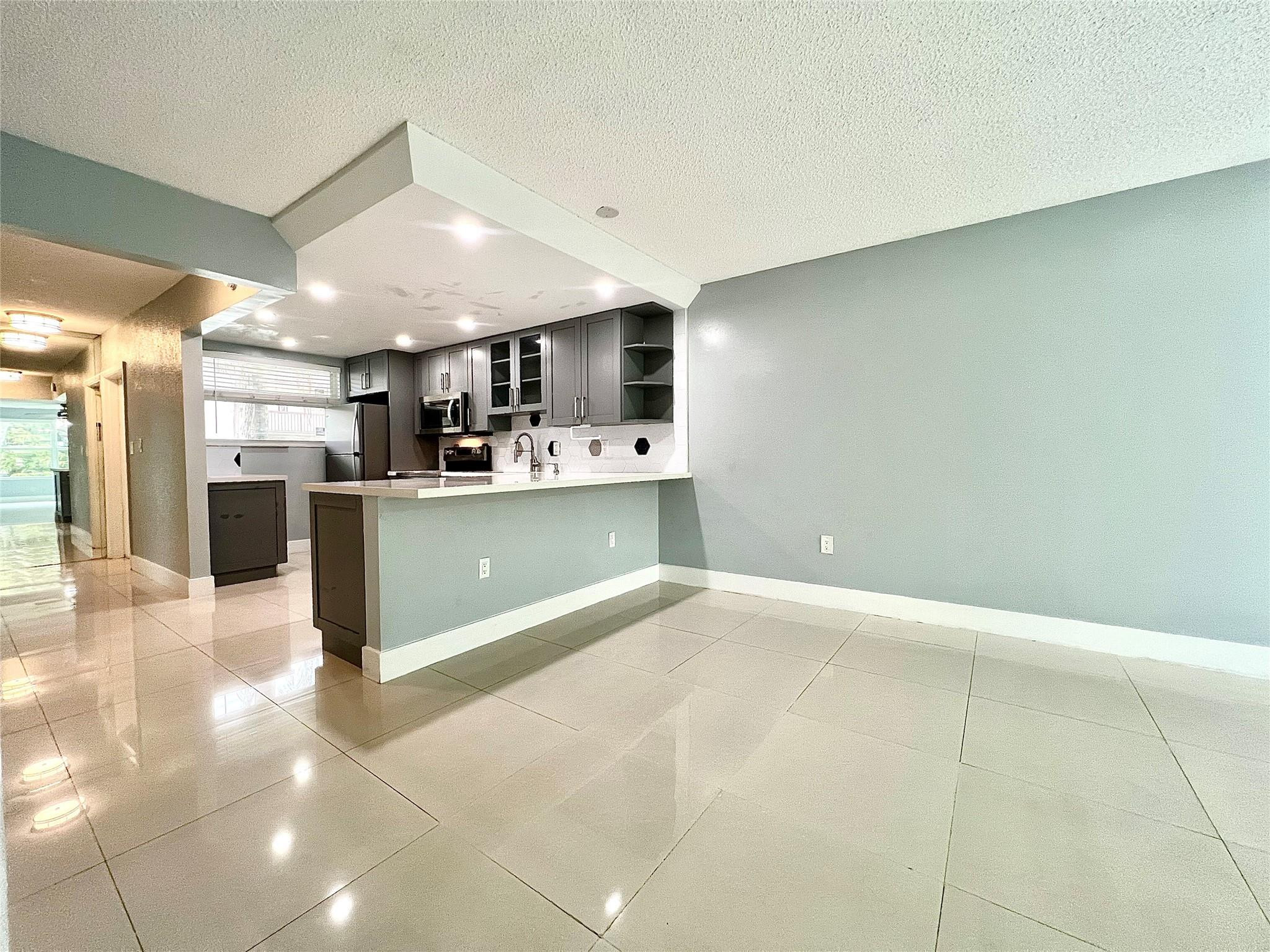 OMEGA CONDO NO 6 - Residential Lease