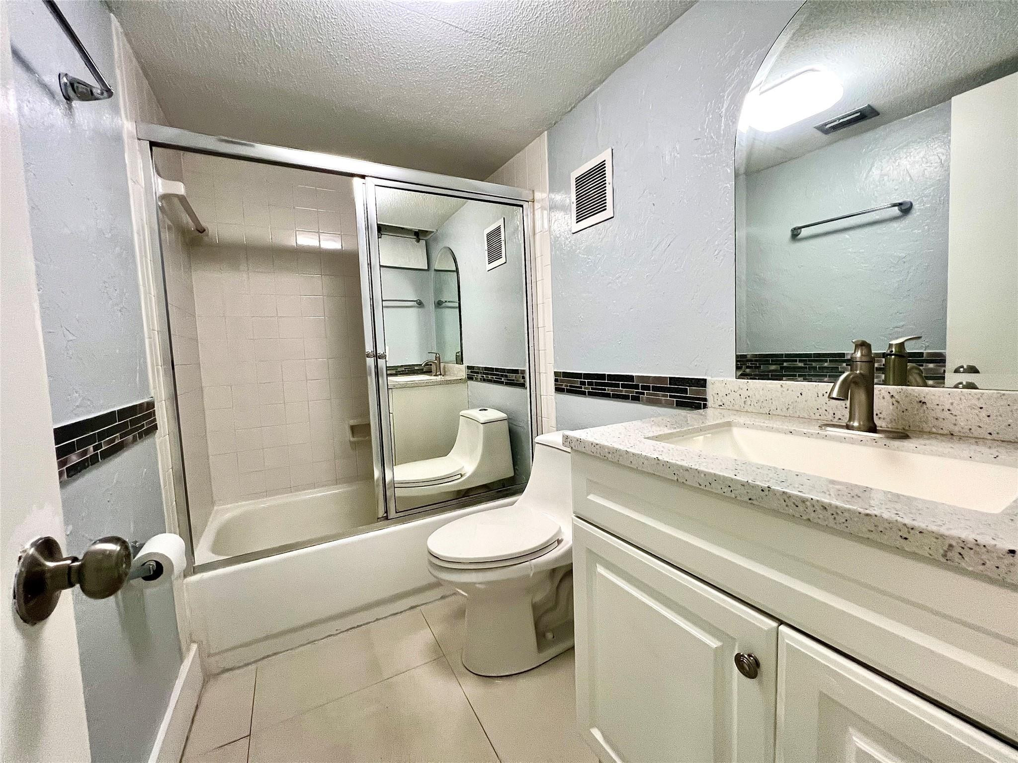OMEGA CONDO NO 6 - Residential Lease