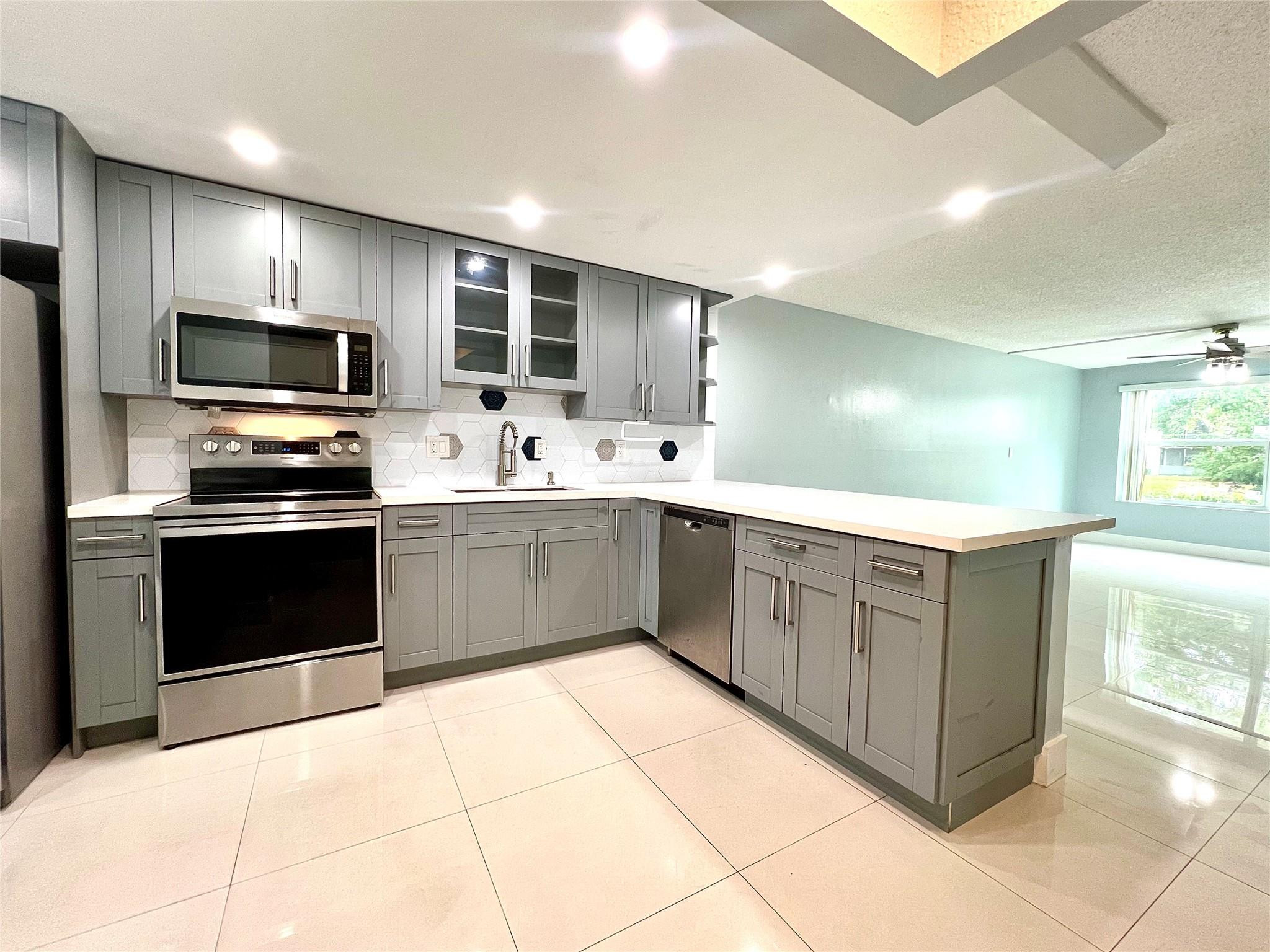 OMEGA CONDO NO 6 - Residential Lease