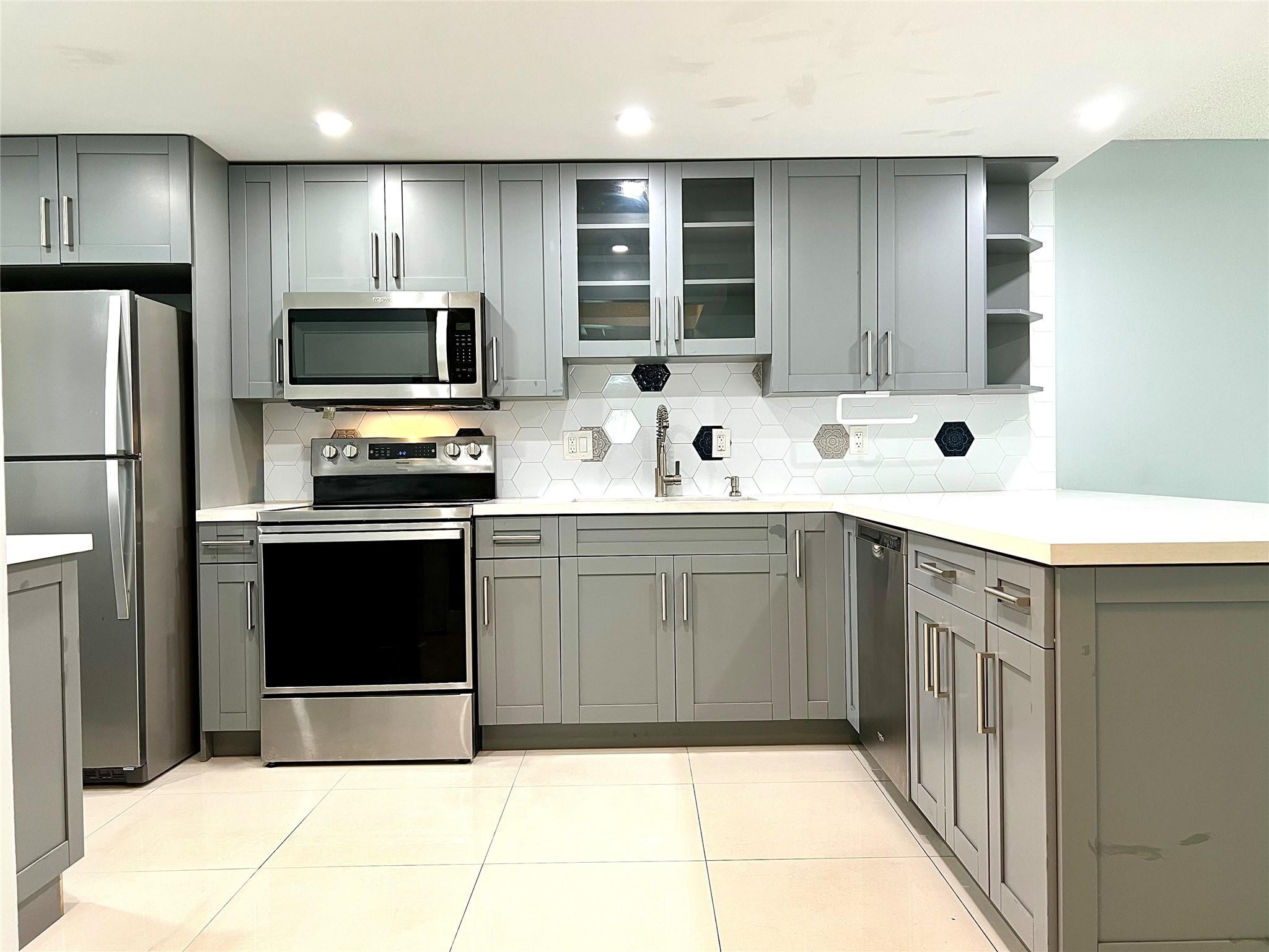 OMEGA CONDO NO 6 - Residential Lease