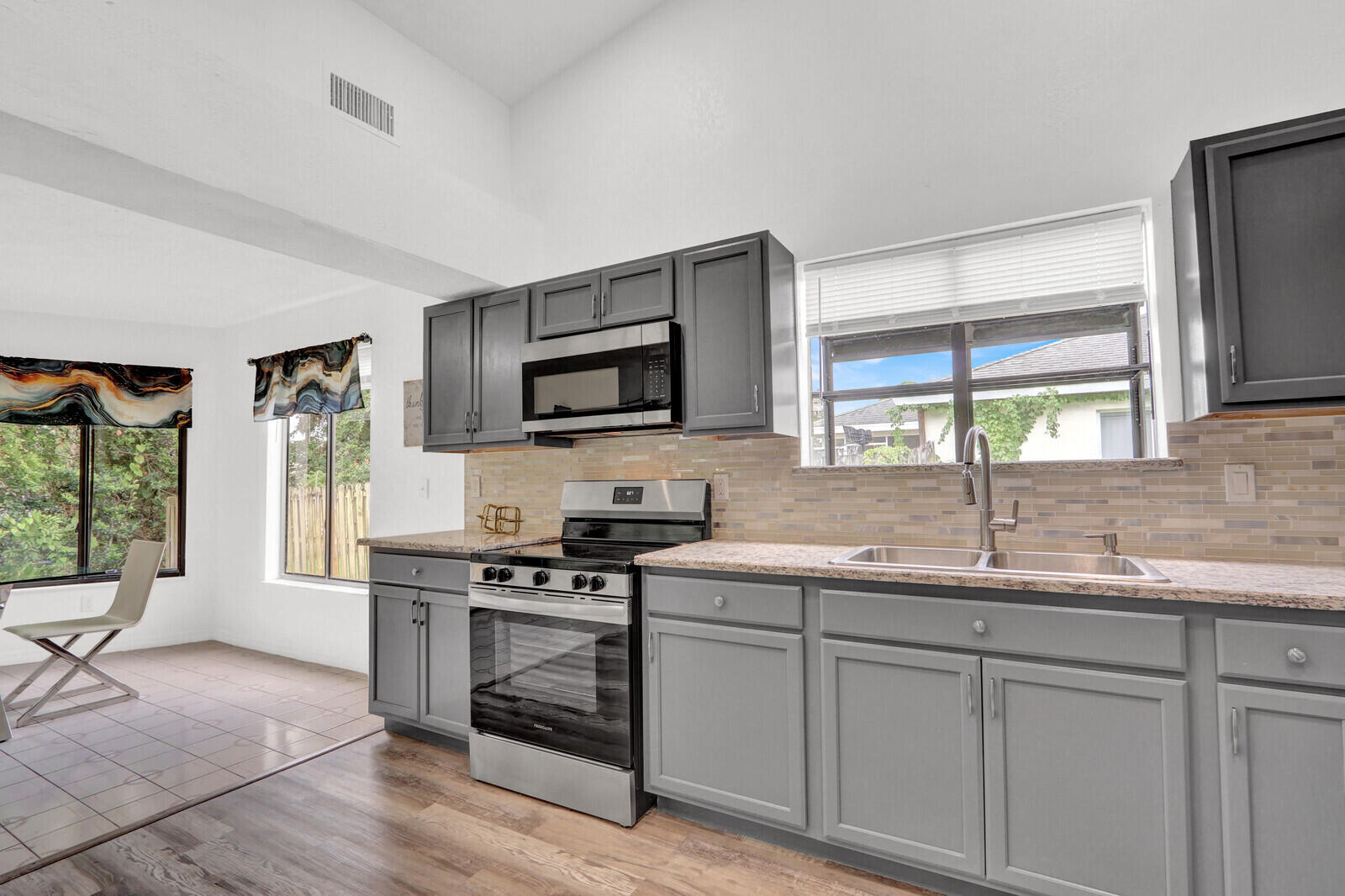 PORT ST LUCIE SECTION 2 - Residential