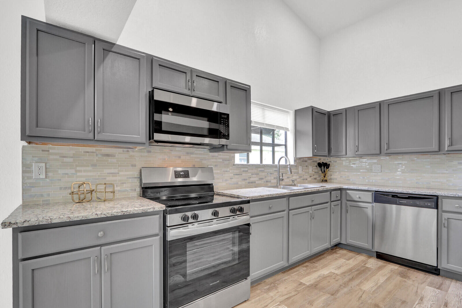 PORT ST LUCIE SECTION 2 - Residential