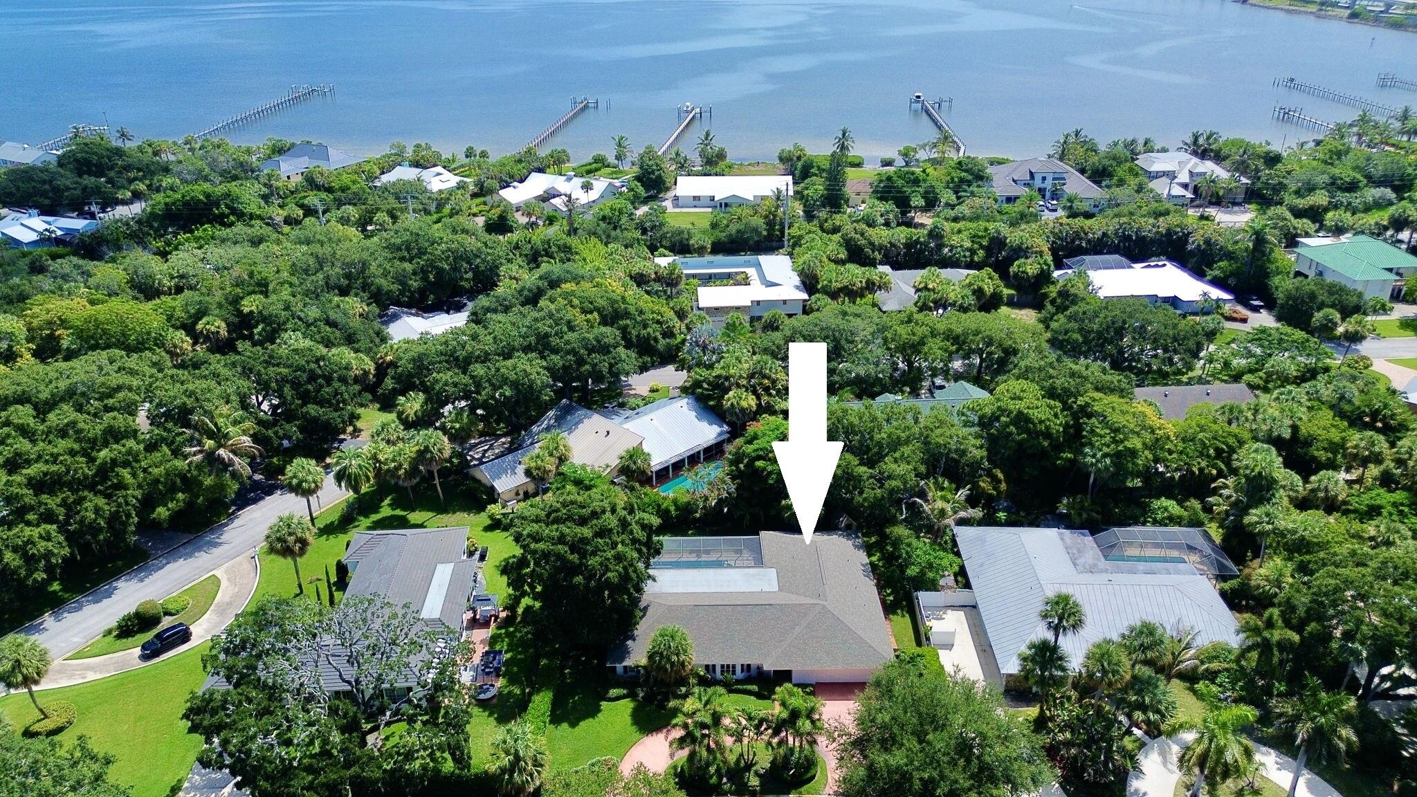 INDIALUCIE - Residential