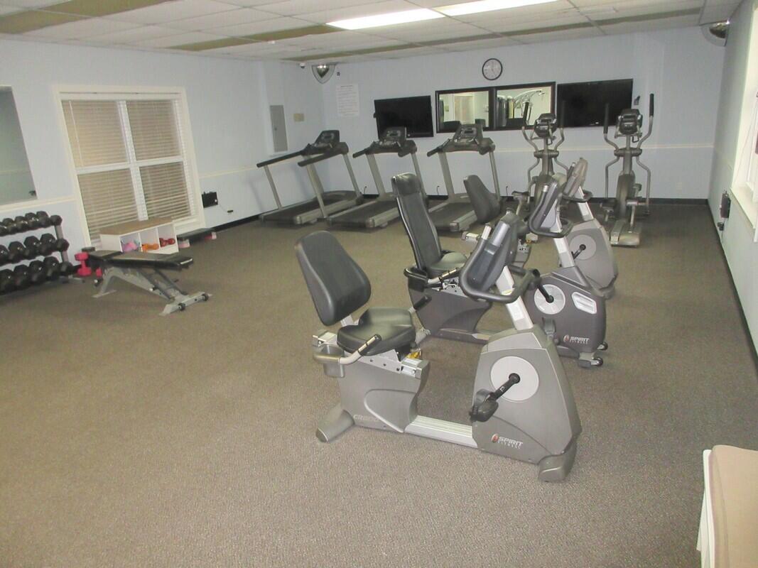 CRESTHAVEN VILLAS CONDO 31 - Residential Lease