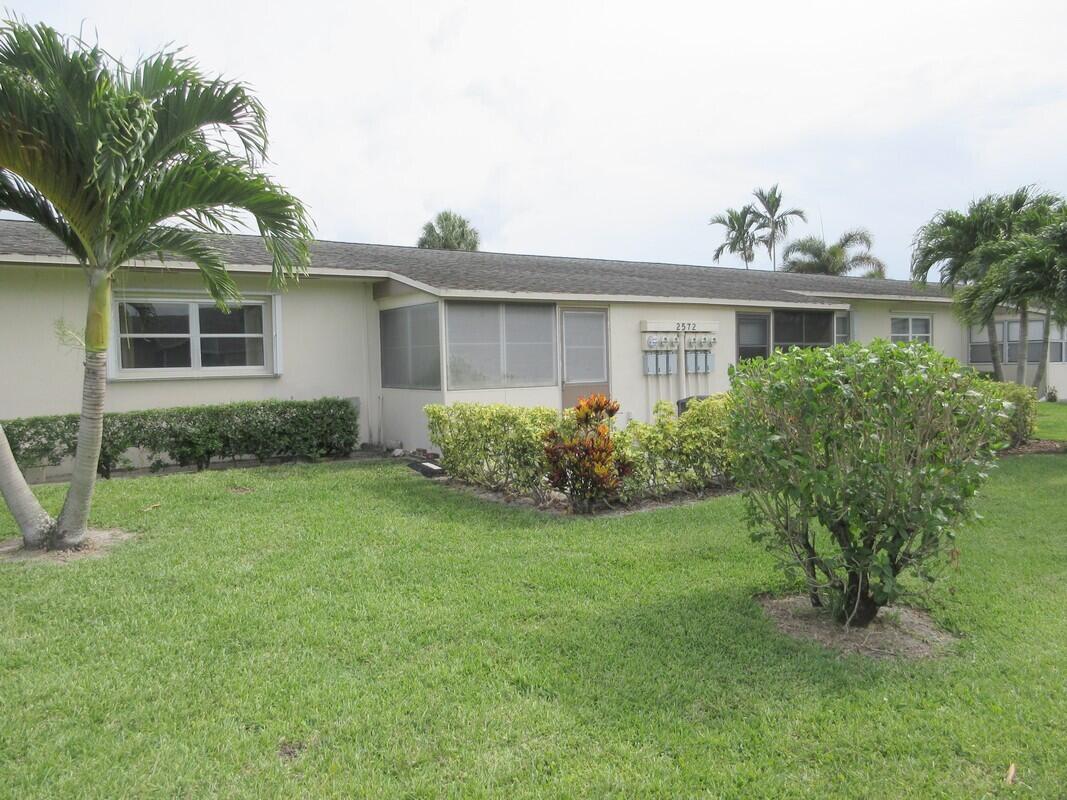 CRESTHAVEN VILLAS CONDO 31 - Residential Lease