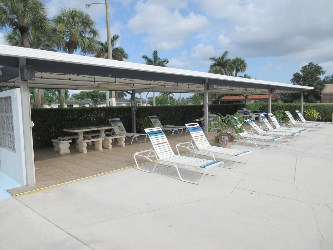 CRESTHAVEN VILLAS CONDO 31 - Residential Lease