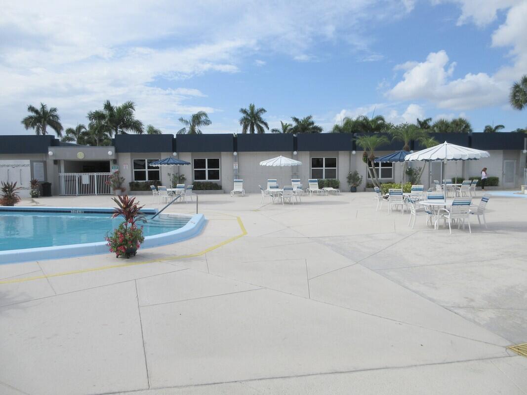 CRESTHAVEN VILLAS CONDO 31 - Residential Lease