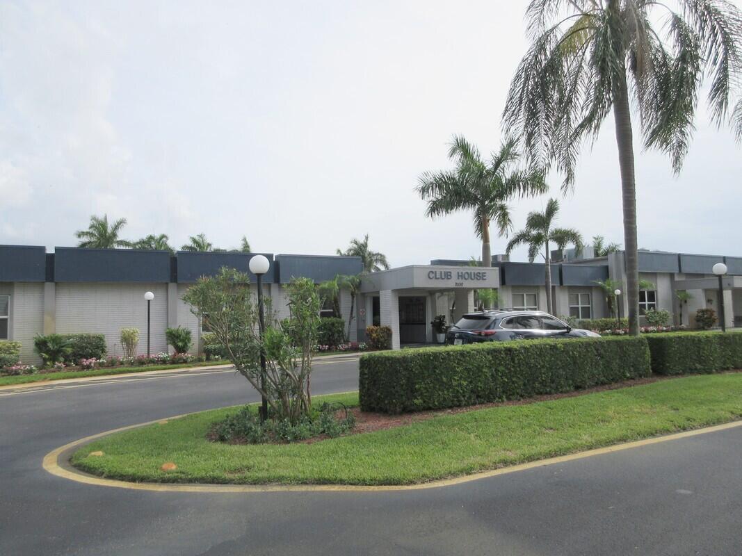 CRESTHAVEN VILLAS CONDO 31 - Residential Lease