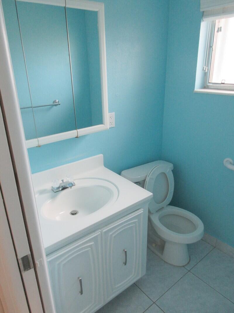 CRESTHAVEN VILLAS CONDO 31 - Residential Lease