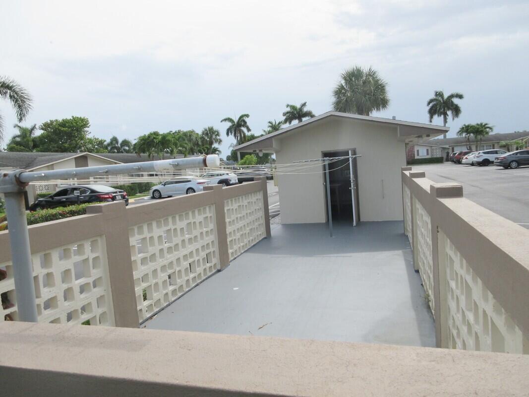 CRESTHAVEN VILLAS CONDO 31 - Residential Lease