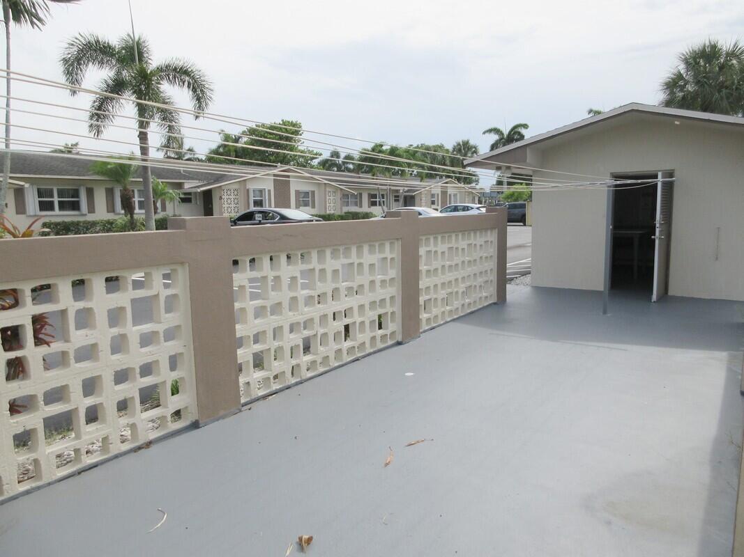 CRESTHAVEN VILLAS CONDO 31 - Residential Lease