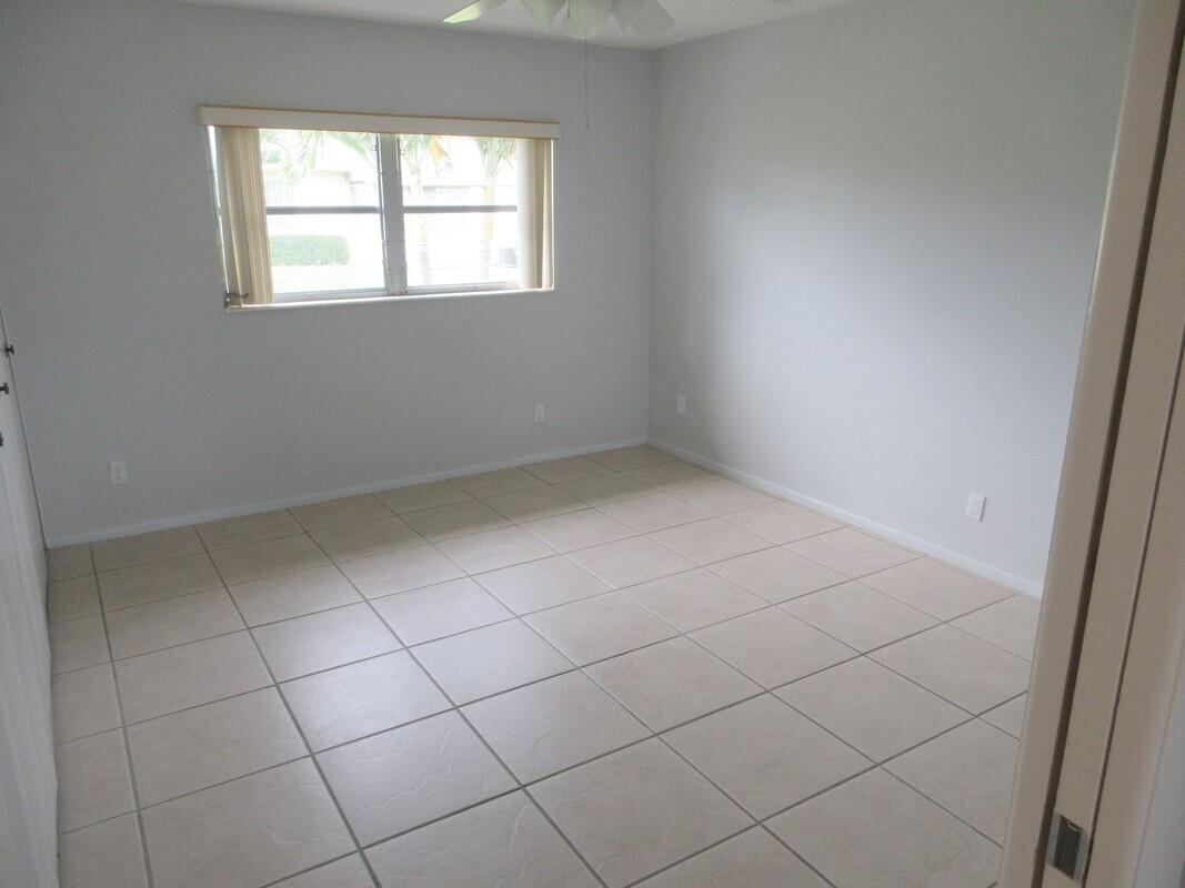 CRESTHAVEN VILLAS CONDO 31 - Residential Lease