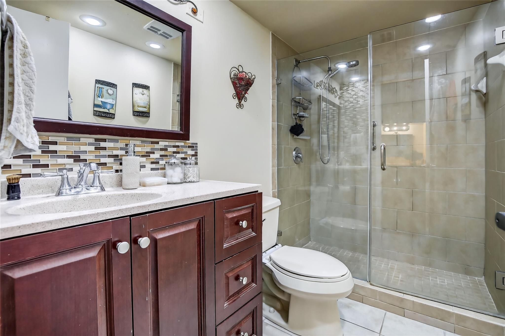 HOLLYBROOK GOLF & TENNIS - Residential