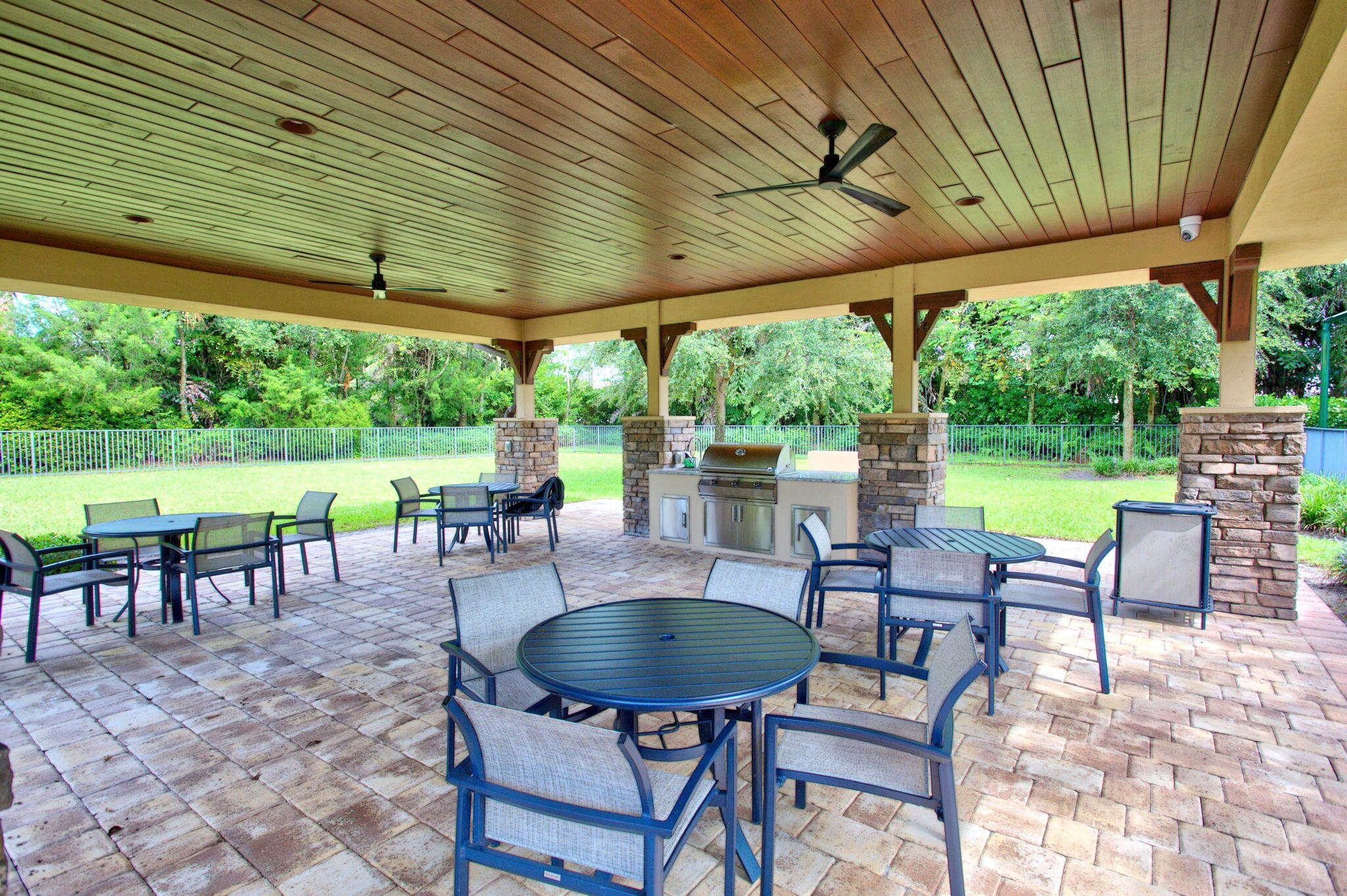 PALM MEADOWS ESTATES - Residential