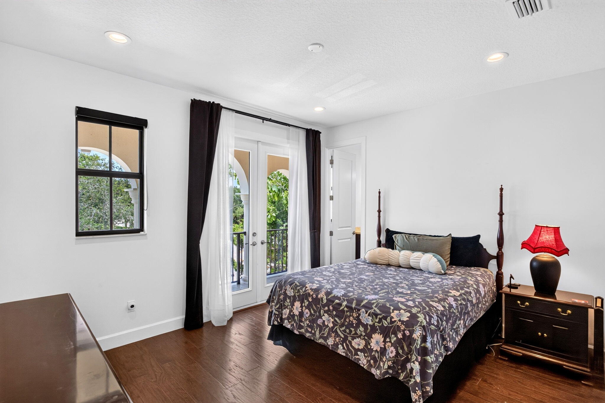 PALM MEADOWS ESTATES - Residential