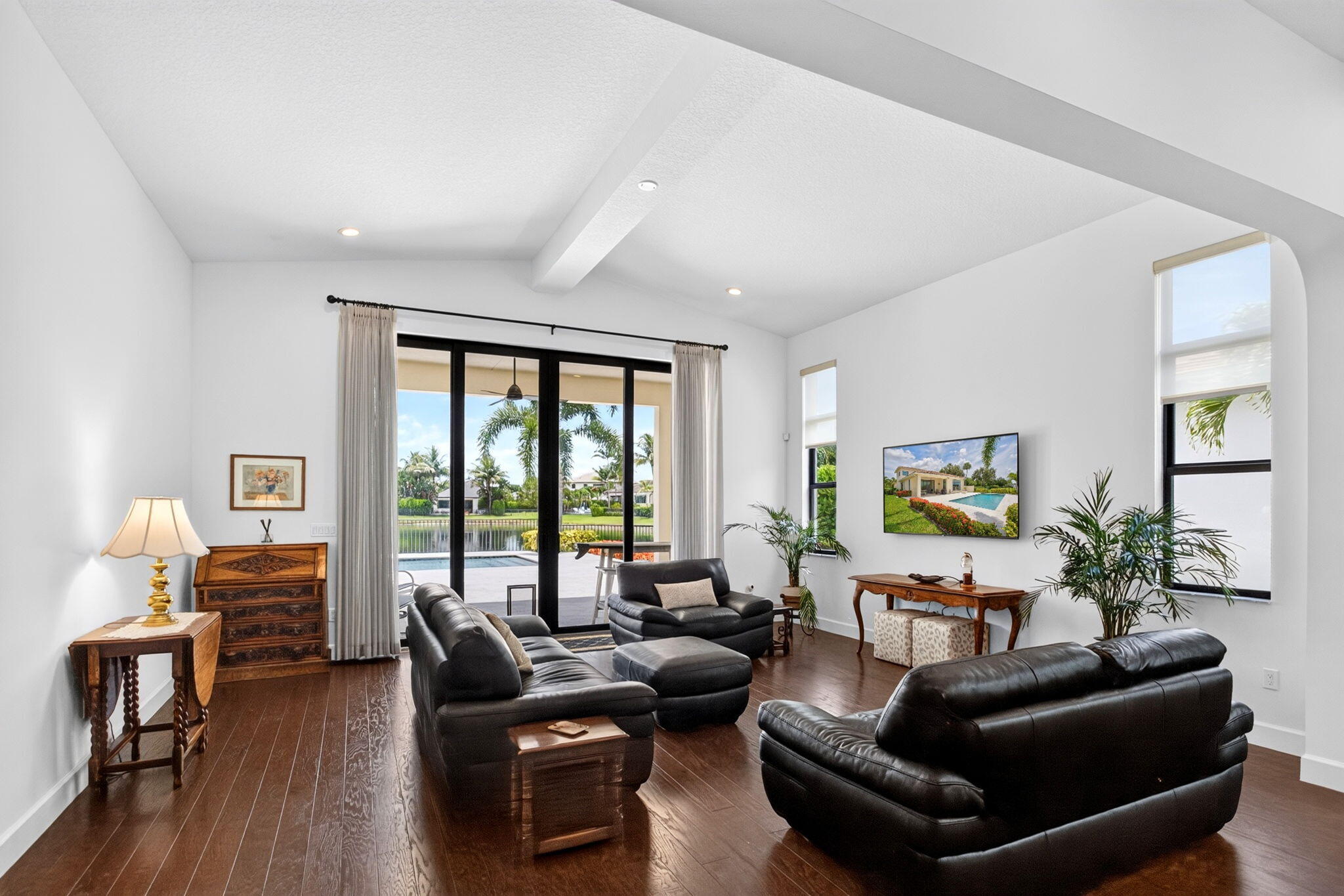 PALM MEADOWS ESTATES - Residential