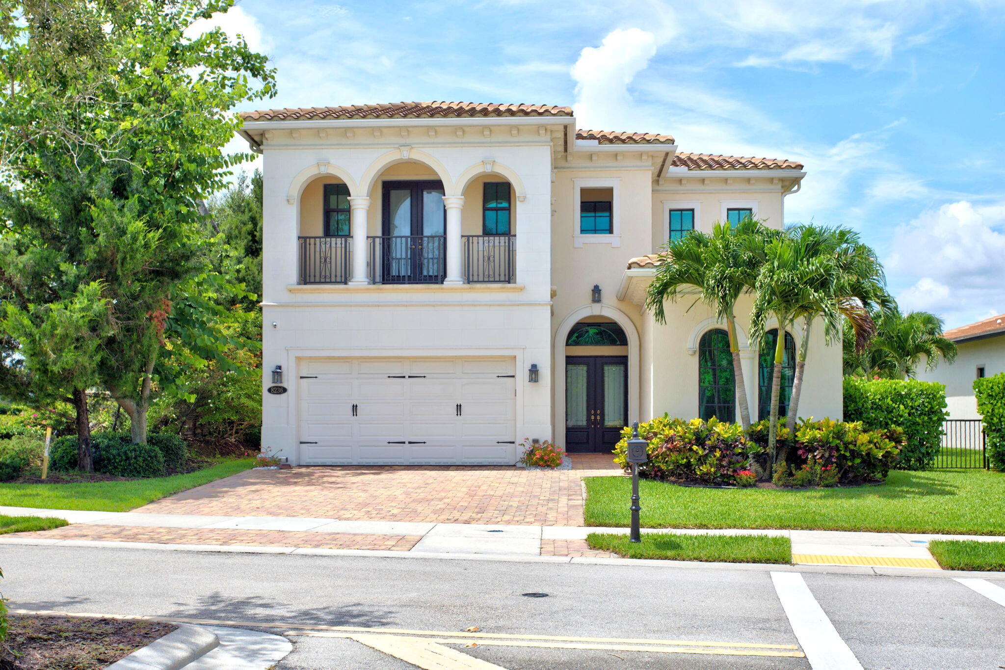 PALM MEADOWS ESTATES - Residential