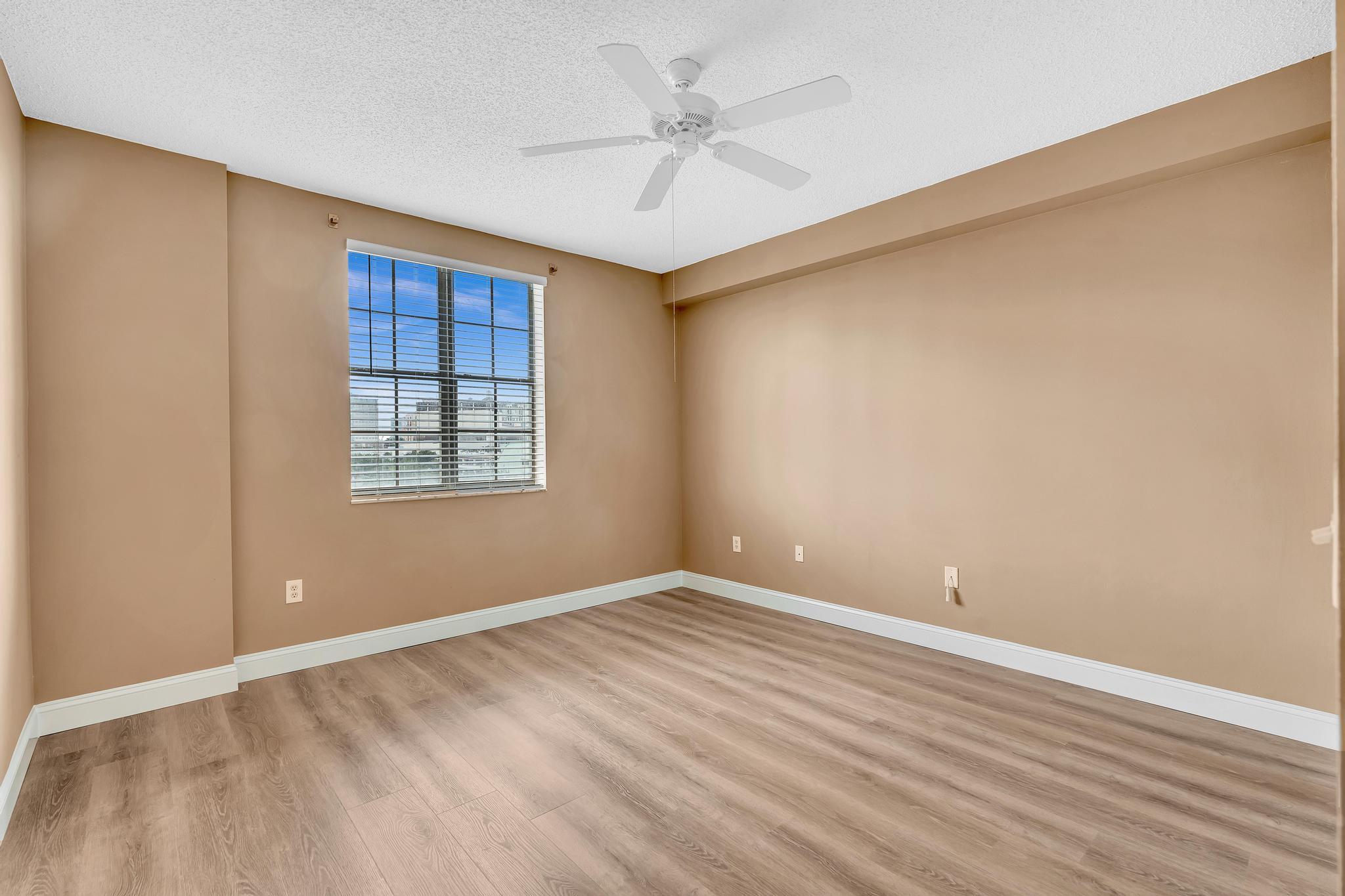 MONTECITO PALM BEACH CONDOMINIUM - Residential