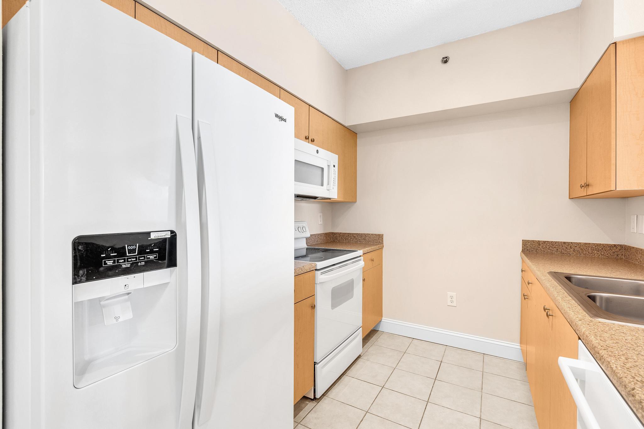 MONTECITO PALM BEACH CONDOMINIUM - Residential