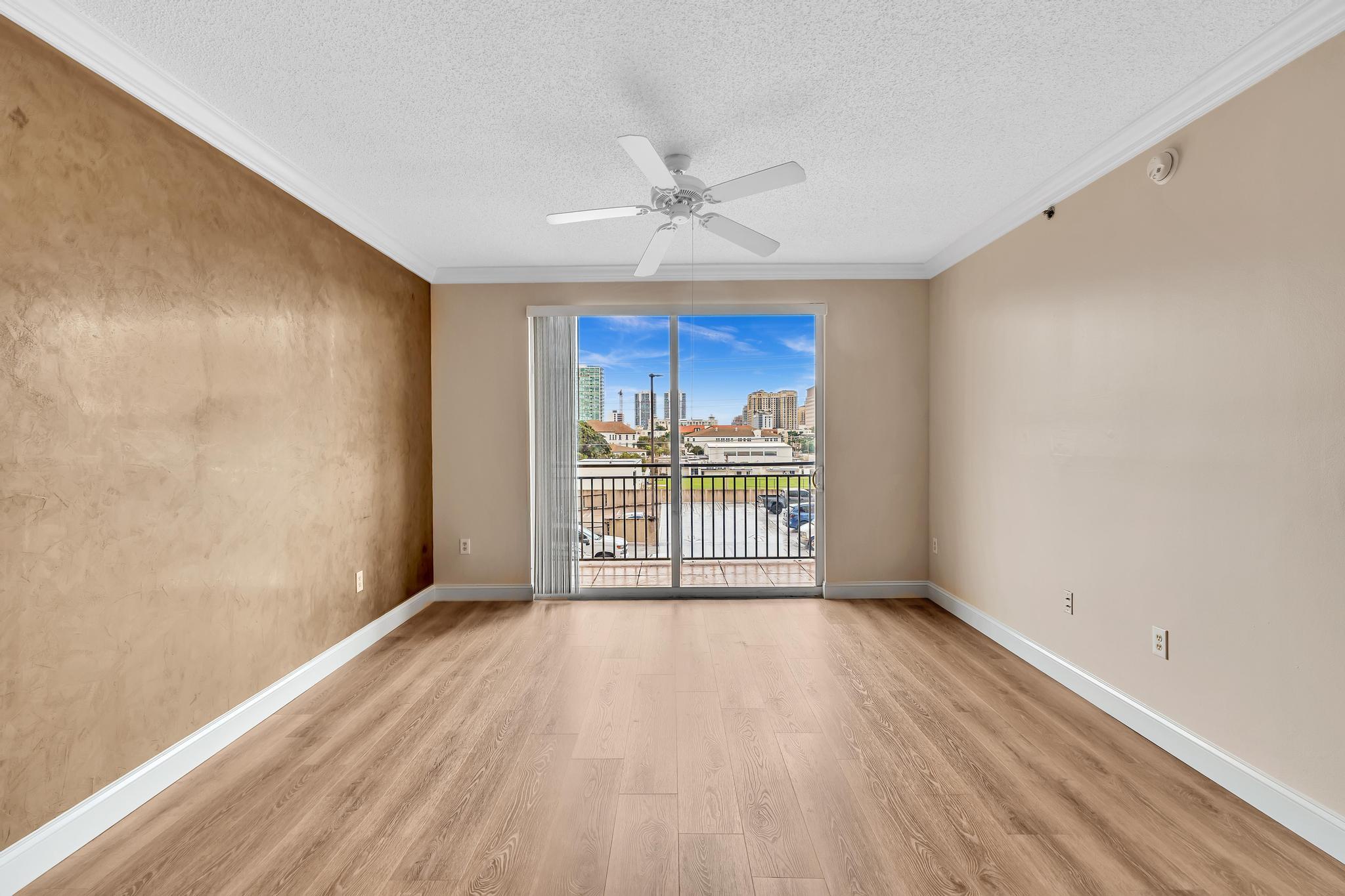 MONTECITO PALM BEACH CONDOMINIUM - Residential