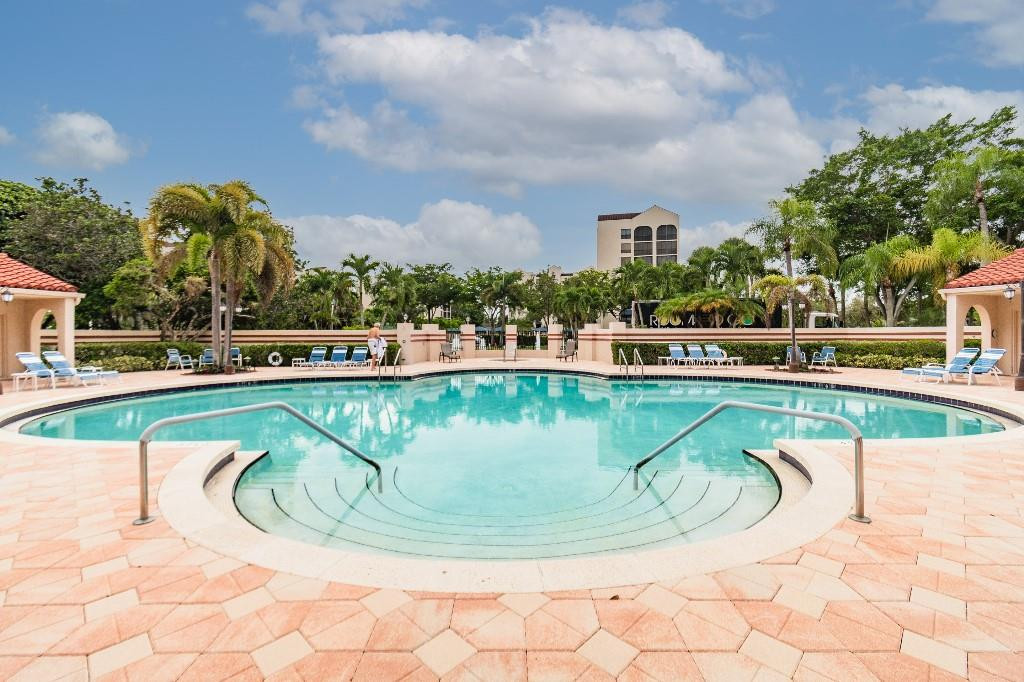 IMPERIAL AT PROMENADE - Residential