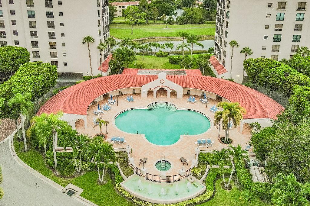 IMPERIAL AT PROMENADE - Residential