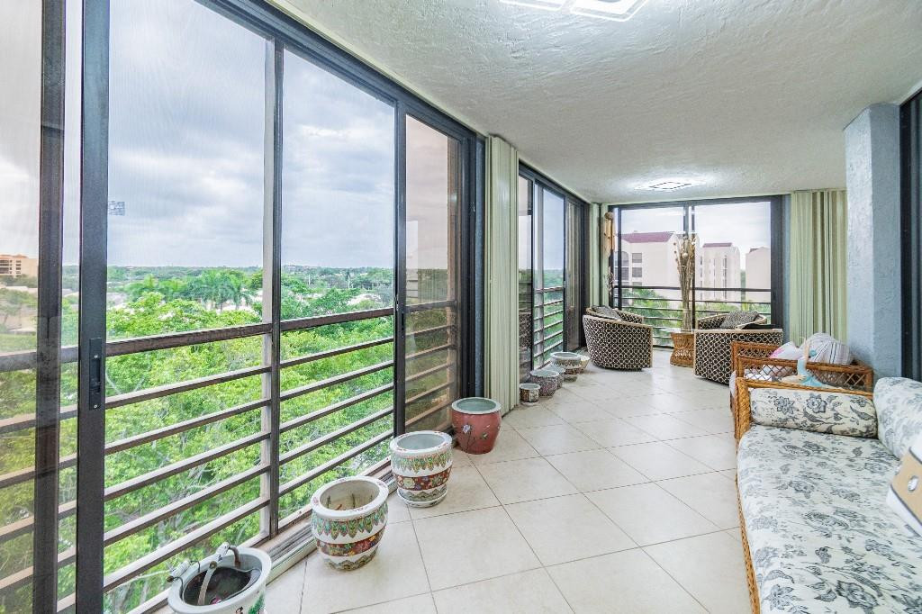IMPERIAL AT PROMENADE - Residential