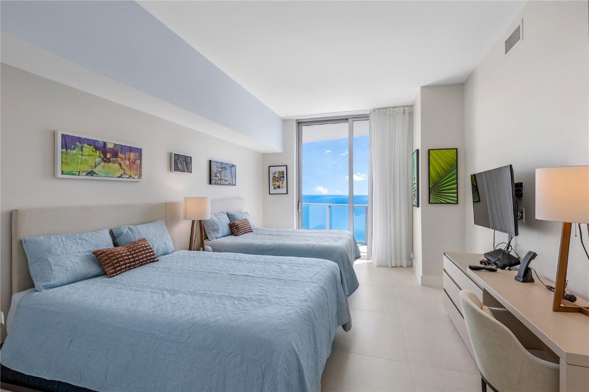 Hyde Beach Resort - Residential